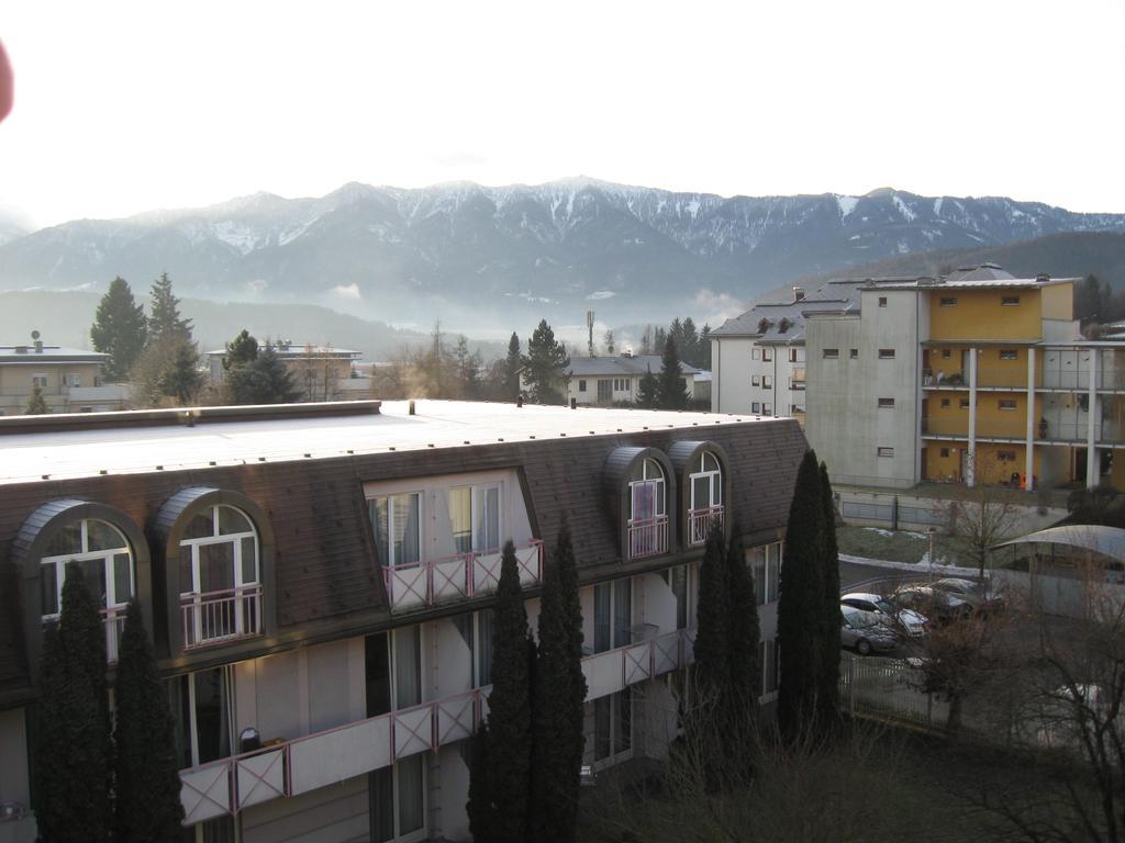 Holiday Apartments Warmbad Villach Ruang foto